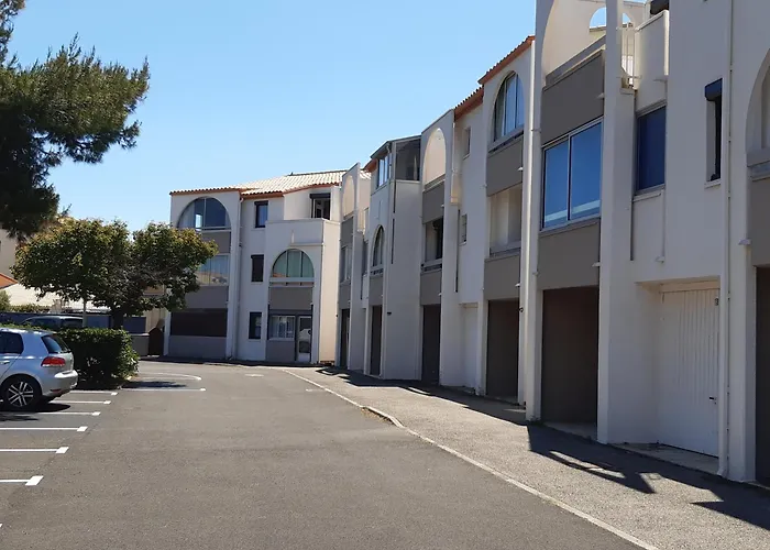 Appt 3 Pieces Climatise Avec Terrasse - Draps Et Serviettes Non Fournis
