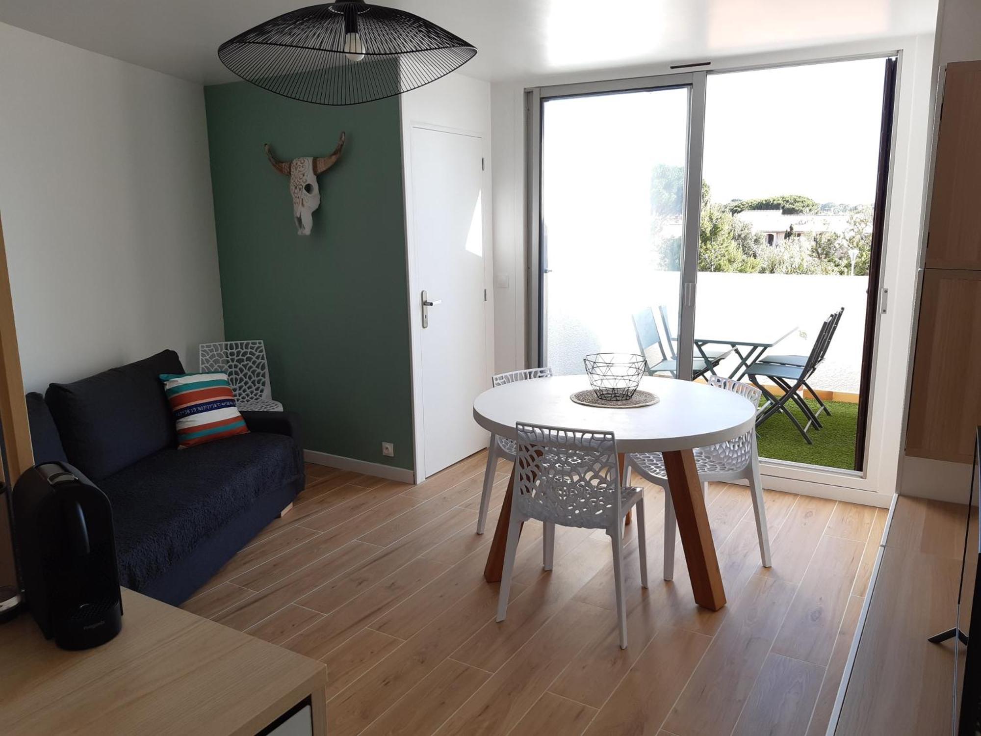 Appt 3 Pieces Climatise Avec Terrasse - Draps Et Serviettes Non Fournis *