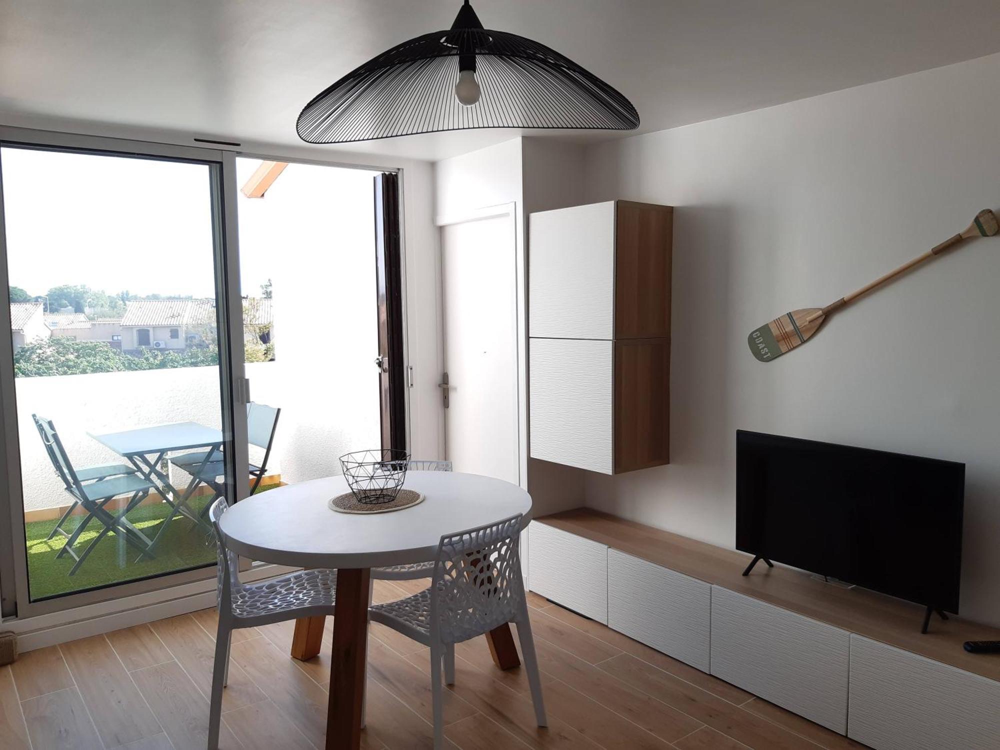 Appt 3 Pieces Climatise Avec Terrasse - Draps Et Serviettes Non Fournis